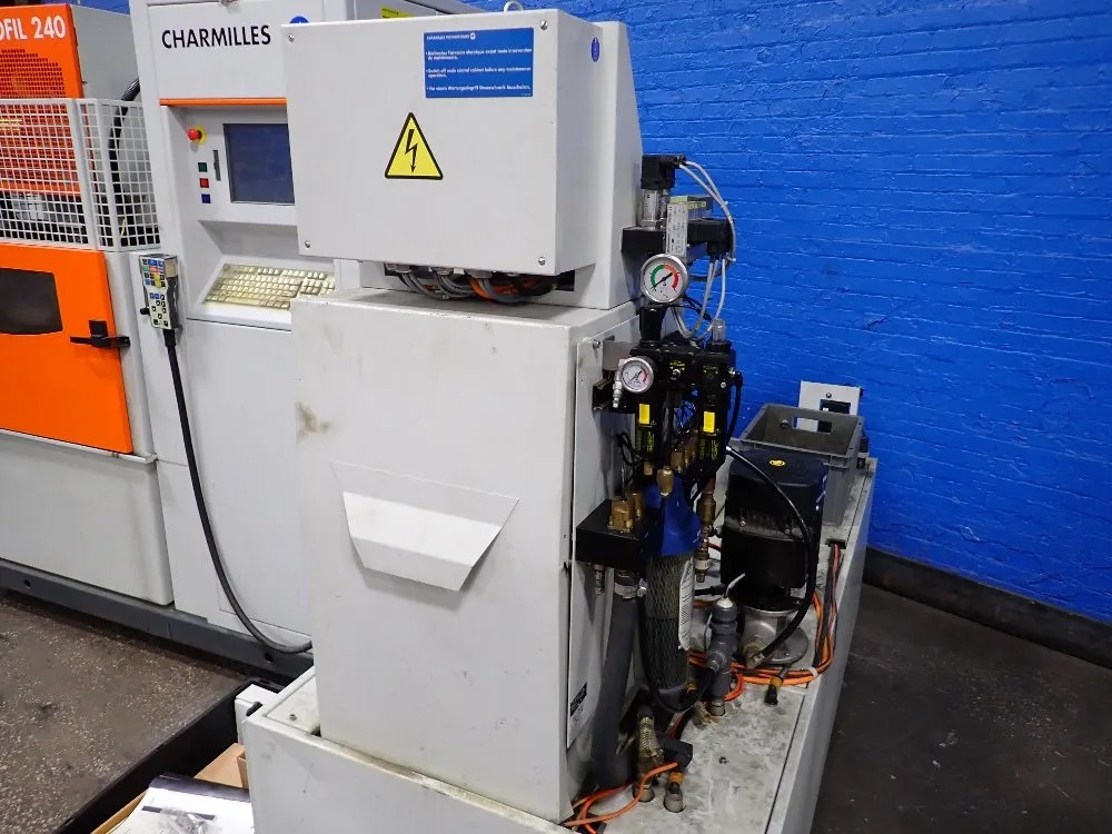 Charmilles Robofil 240